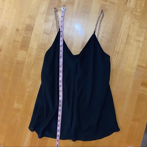 NWT Express Top with Gold Chain Straps - Picture 4 of 9